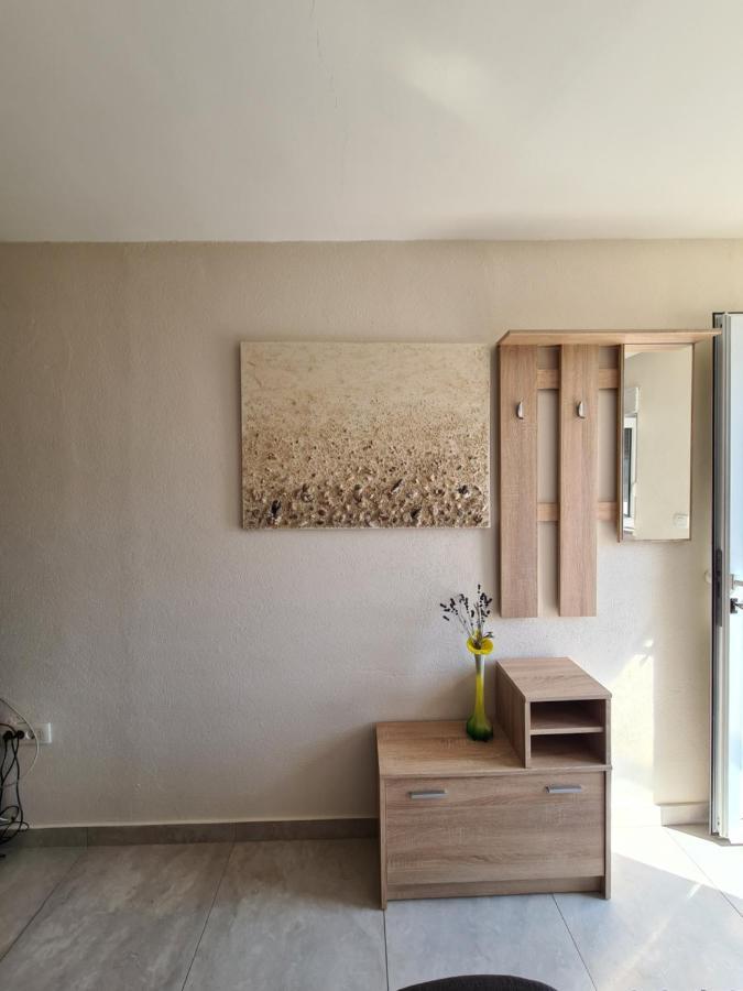 Apartman Senka Rogotin Apartment Bagian luar foto