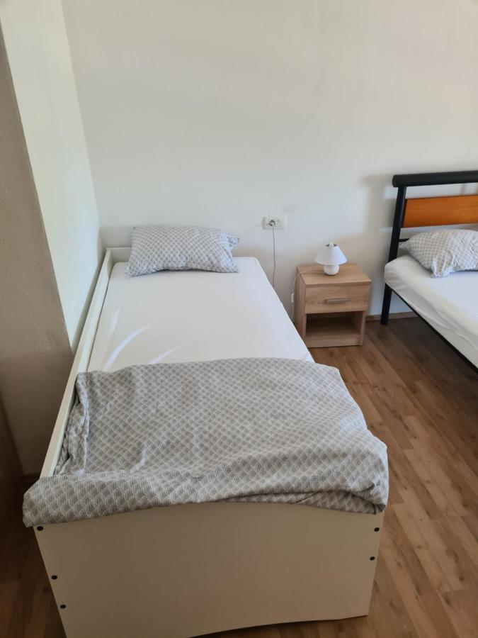 Apartman Senka Rogotin Apartment Bagian luar foto