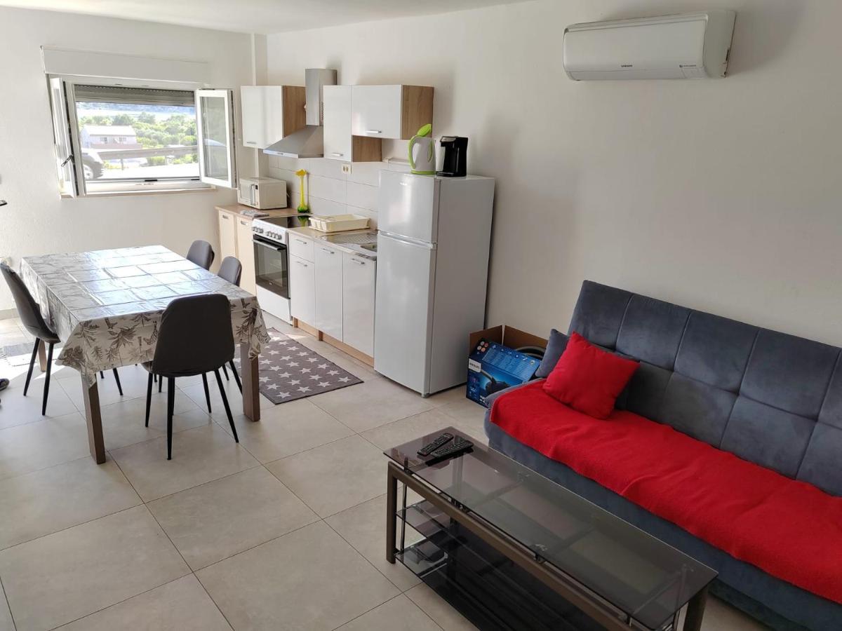 Apartman Senka Rogotin Apartment Bagian luar foto